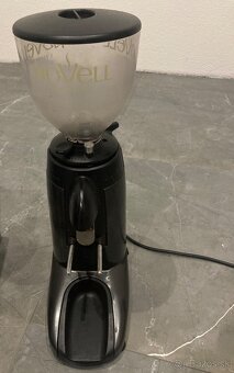 Mlynček na kávu Compak-K3 - 2