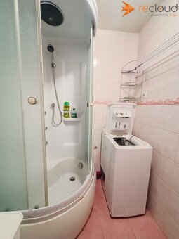 Výnimočný 1-izbový byt s 2 balkónmi a výhľadom na hory – len - 2