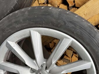 Audi disky plus gumy - 2