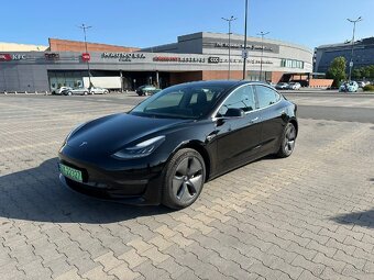 Predám auto Tesla model 3 - 2