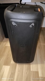 JBL partybox 300 - poškodený - 2