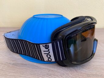Lyžiarske okuliare. - 2