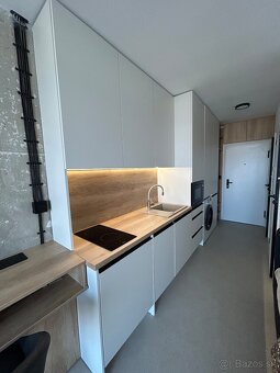 Moderná plne zariadená garsónka- Kysucká 16, Košice- Terasa - 2