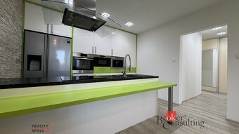 PRENÁNAJOM, 2-izbový byt s dvomi balkónmi a vlastným parkova - 2