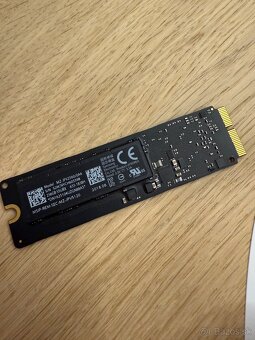 256 GB SSD disk pre macbooky - 2
