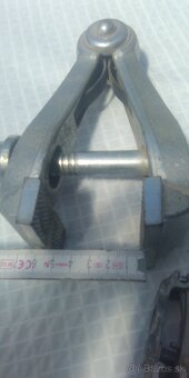 Svorka - zamočnicka , klampiarská - 2