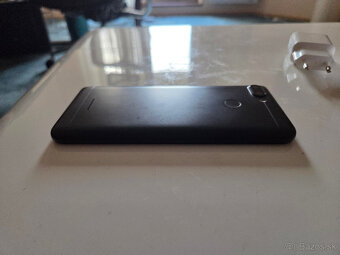 Predám Xiaomi Redmi 6 (3/32 GB) - 2