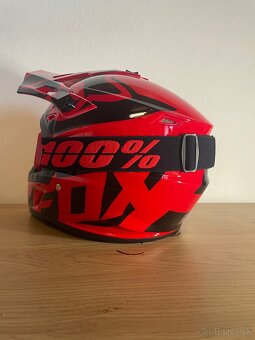 .Motocross prilba. - 2