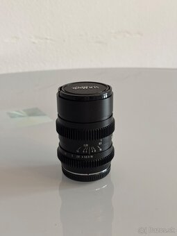 Predám objektív SLR Magic HyperPrime CINE III 25mm T0.95 - 2
