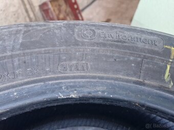 Predam pneu 225/60 r17 - 2