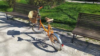 KOMPLETNE ZRENOVOVANA RETRO SKLADAČKA - 2