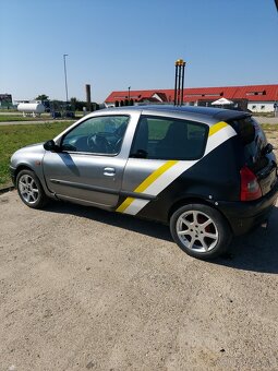 Renault Clio 1,6 16v Rally auto - 2