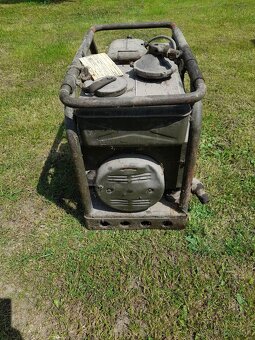 Vojenská elektrocentrala 1kw 220V - 2