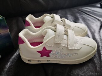 Geox sneakersy dievčenské v. 30 nové - 2