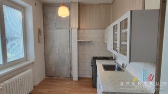 SPEKTRUM REALITY- Na Predaj 2-izbový byt, 57 m2, okres Priev - 2