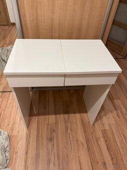 Toaletny stolík 70x42x77 cm - 2