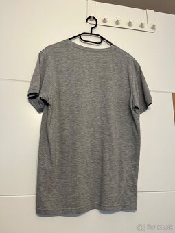 Tricko Hollister - 2