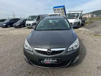 Opel Astra Sport Tourer ST 1.7 CDTI ECOTEC Enjoy - 2