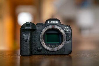 Canon EOS R6 - 2
