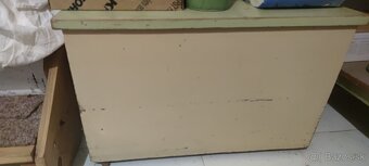 Kuchynský nábytok retro - 2