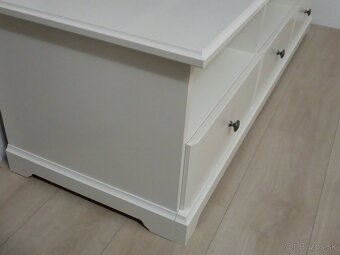 skrinka pod TV Ikea Liatorp - 2
