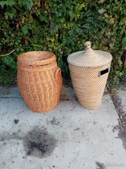 Prútený kôš, ten ľavý na foto je predaný. - 2