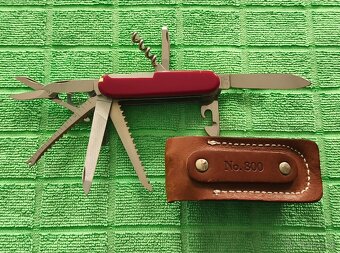 Victorinox Champion (C) - 2