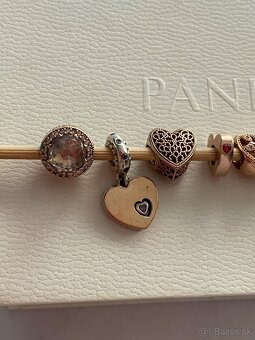 Pandora Rosegold koralky - 2