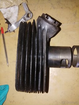 Válce a hlavy jawa 634 - 2