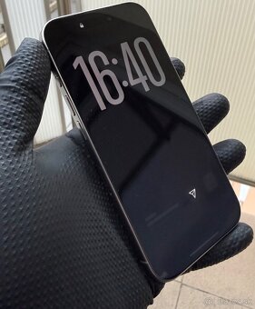 iPhone 15 Pro 512 GB - 2