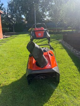Snežná fréza Husqvarna ST12E - 2