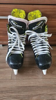 Korčule Bauer Supreme M30 - 7,5 EE - 2