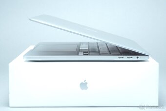 ZÁRUKA/Macbook Pro 13.3" TB/I5 2.0GHZ/16GB RAM/512GB SSD/CZ - 2