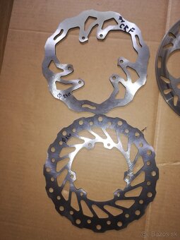 Honda CRF,CR predni velky kotouc prumer 270 s adapterem - 2