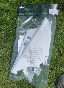 Plasty yz 125/250 - 2