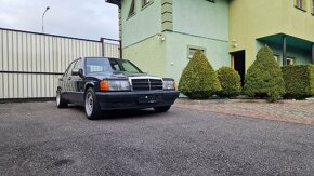 Mercedes benz W 201 190 E - 2
