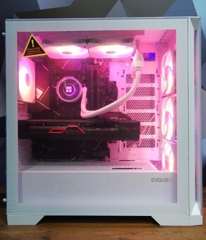 Intel i7 14700KF, RX 7900GRE, 32GB RAM DDR5, SSD - 2