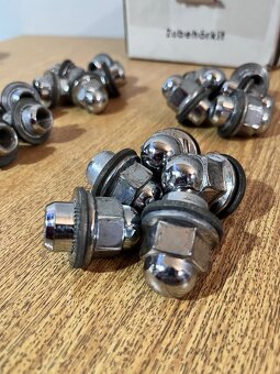 20x matice Mitsubishi Outlander - 2