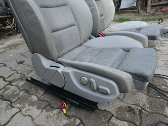 Audi sedadčky - 2