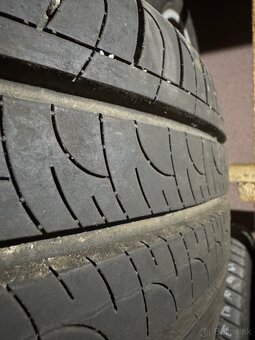 215/60R17 C - 2