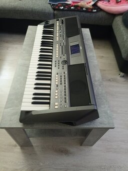 YAMAHA PSR-S670 - 2