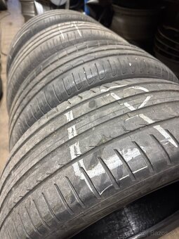 Predám 4ks pneumatik 235/45R18 94w - 2