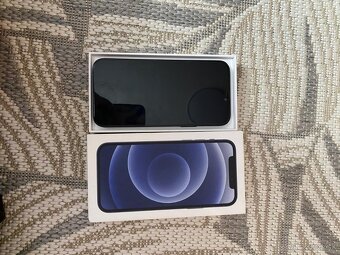 Apple iPhone 12 64GB - 2
