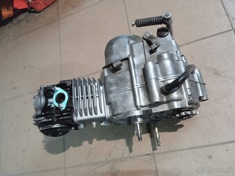 Motor Stomp 140 - 2