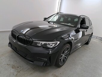 BMW 3 2.0 330E (215KW) 1. Majiteľ MOZNY ODPOCET DPH - 2