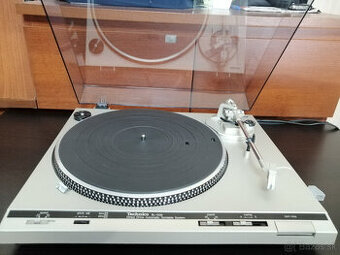 REZERVOVANÉ -TECHNICS SL-D30 Direct Drive Fully Autom Turnta - 2
