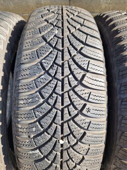 Zimné pneumatiky 185/65r15 - 2