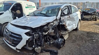 Hyundai I30 1,4CRDI 66kw kód motora: D4FC - 2