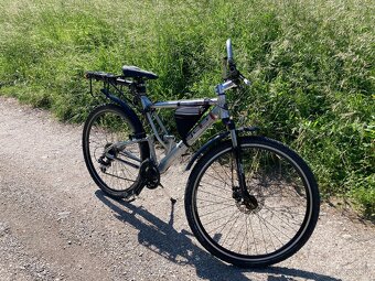 Celoodpruzeny Trekingovy Bicykel 28” CYCO - 2