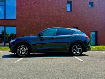 Alfa Romeo Stelvio - 2